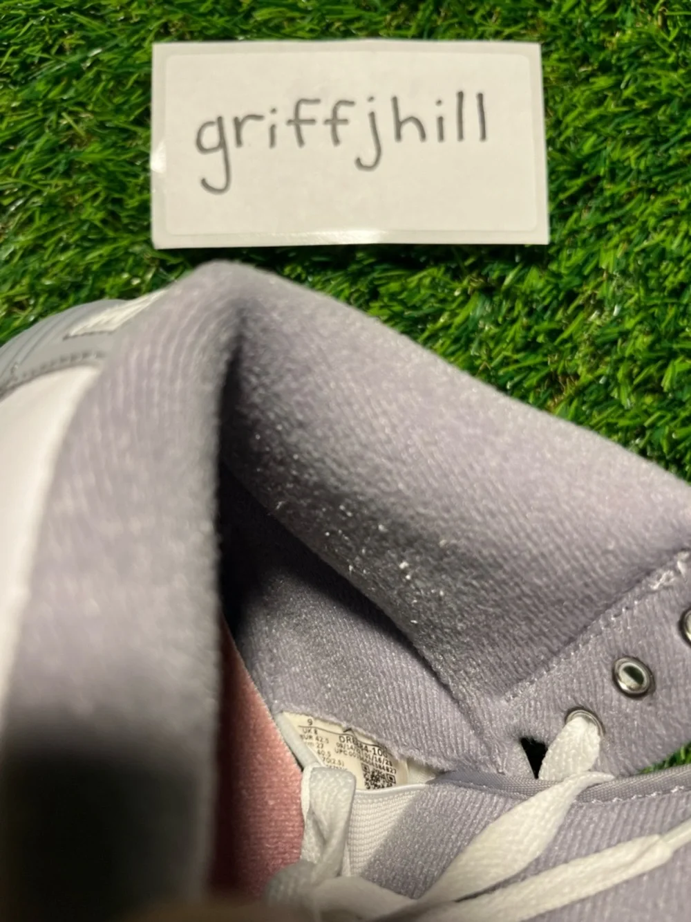 Air Jordan 2 Retro “Cement Grey” (2023) Size 9 Men’s OG All